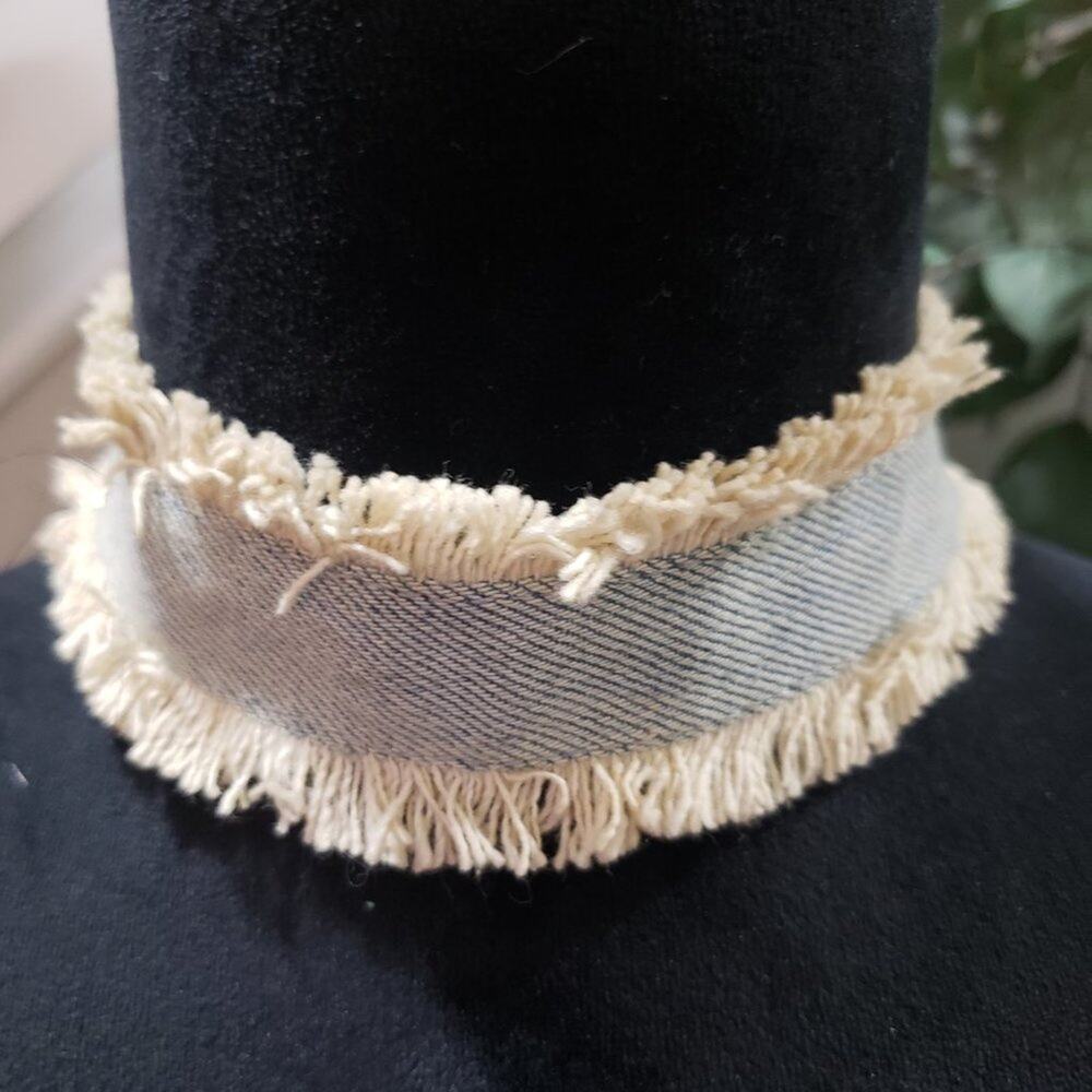 Women's Blue & White Fashion Denim Collar Necklace with Lobster Necklace - Picture 4 of 6